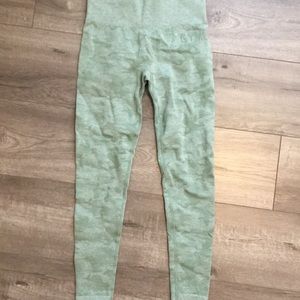 GYMSHARK CAMO SEAMLESS LEGGINGS